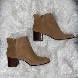 EUC Land’s End tan bootie heels.